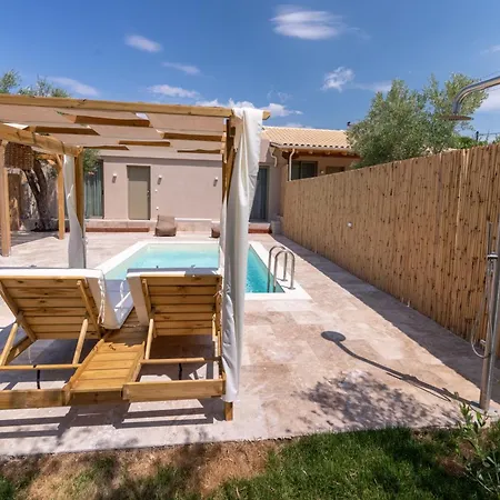 Terra Elea Luxury Pool Gaia